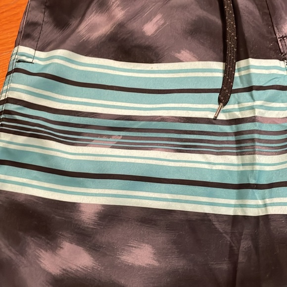 TWO Pacific Scene Men’s Lined Swim Trunks - Picture 14 of 16